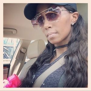 Meet your Posher, Takeisha